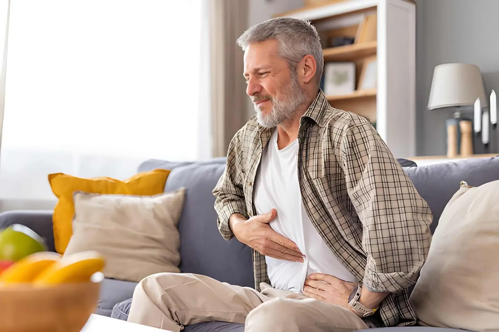 Food Poisoning vs Stomach Bug: When to See an Online Doctor